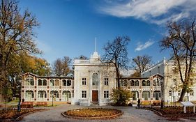 Urocze kondominium z widokiem na morze